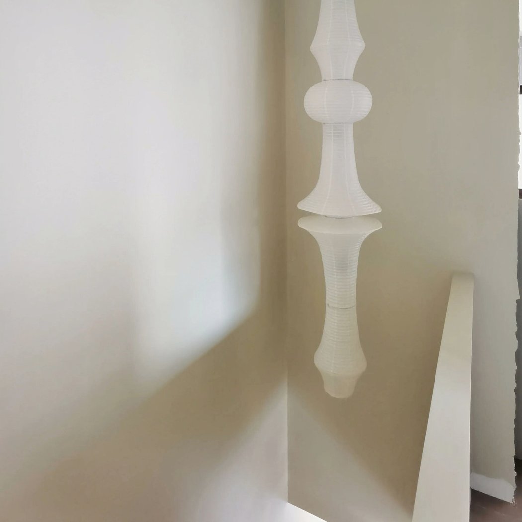 Grande suspension blanche en papier japonais