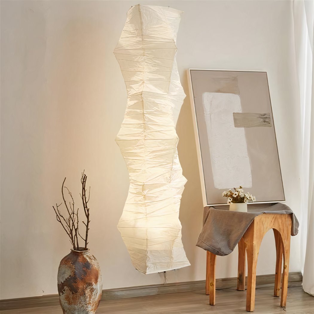 Grande suspension blanche en papier plissé japonais