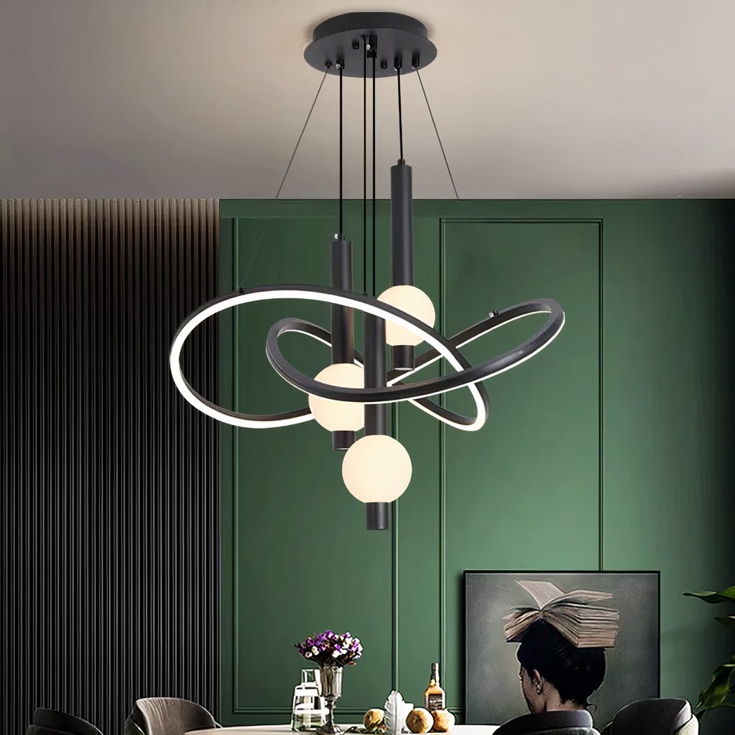 Lustre noir au design suspendu