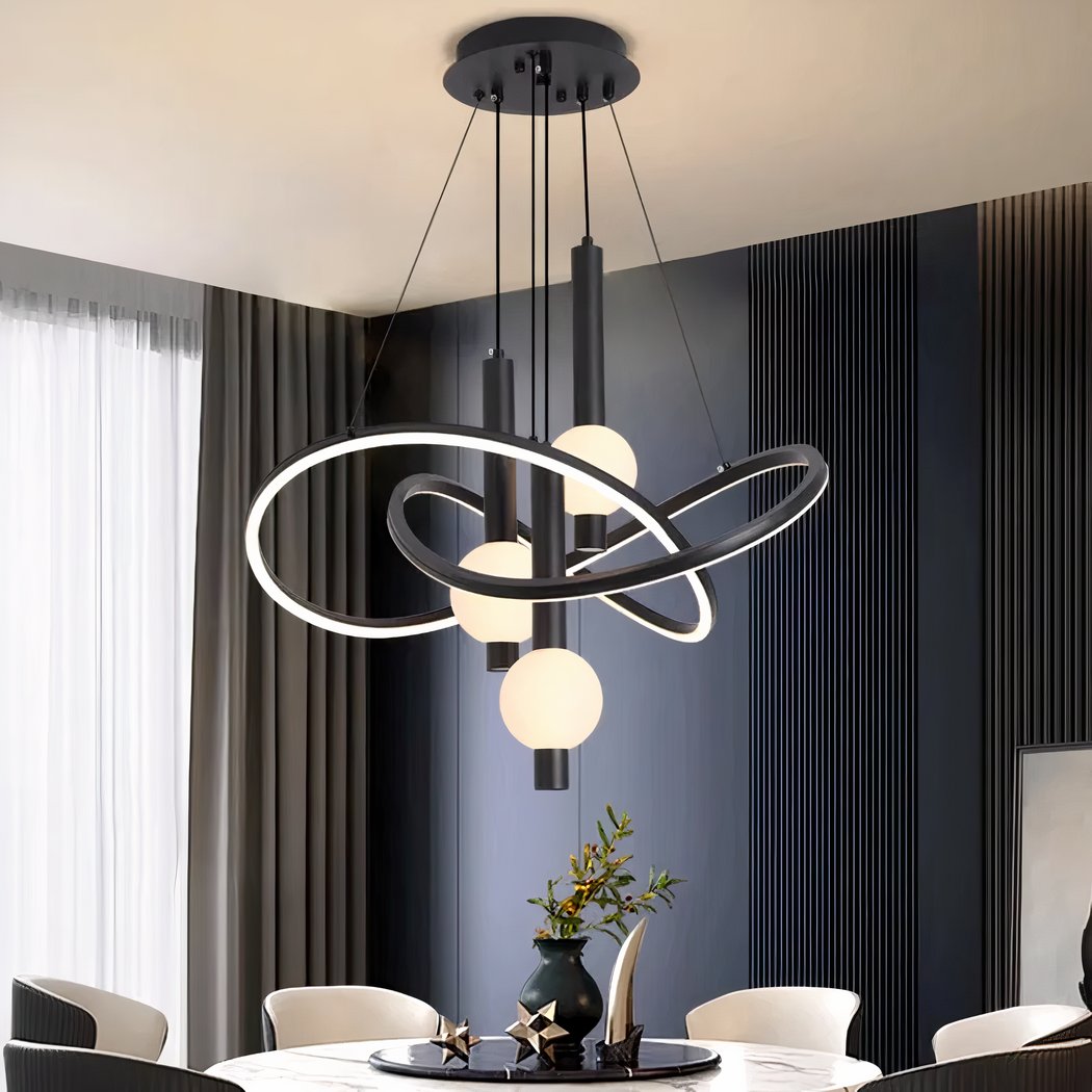 Lustre noir au design suspendu