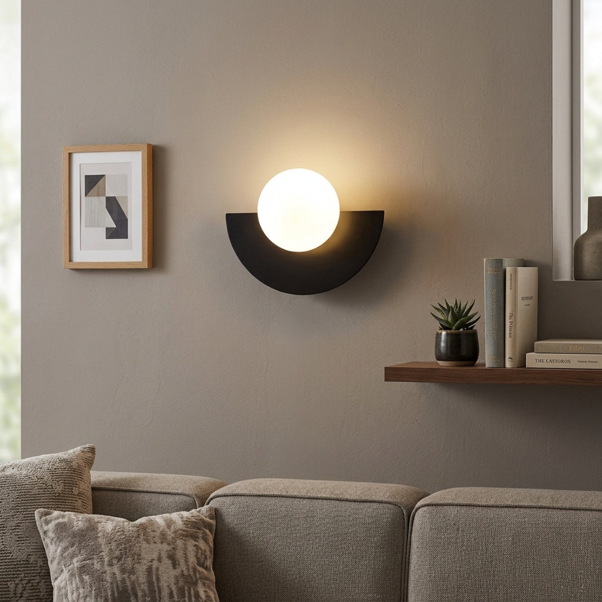 Applique murale design en demi-lune