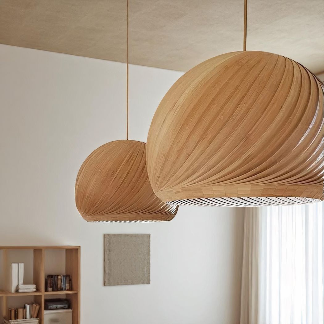 Suspension Japandi en bois nervuré design organique