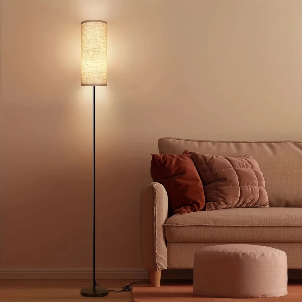 Lampadaire d'angle LED sur pied avec intensité variable