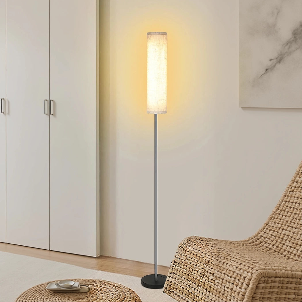 Lampadaire LED d'angle télécommandé à intensité variable