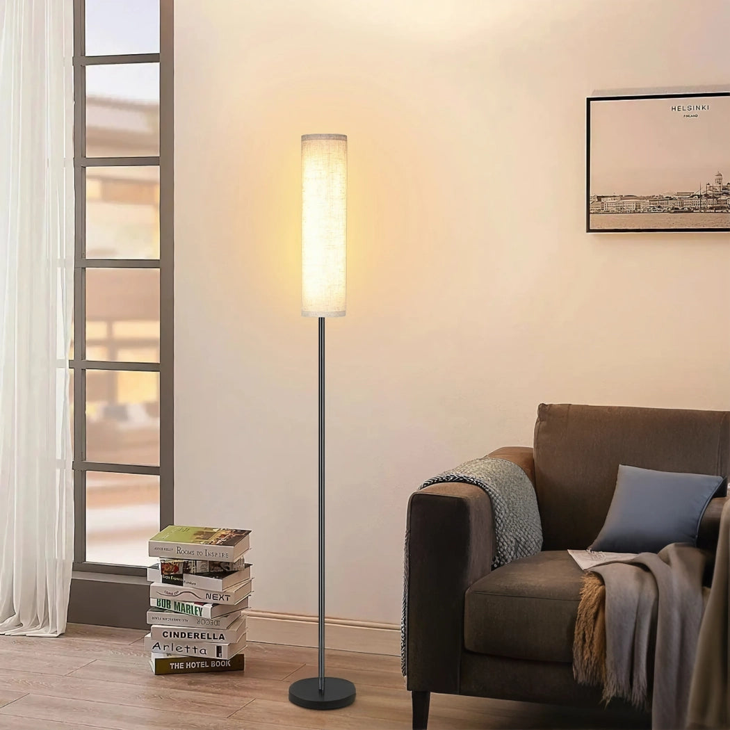 Lampadaire LED d'angle télécommandé à intensité variable