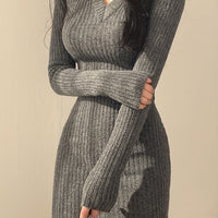 Marion | Ribbed V-Neck Slim-Fit Dress