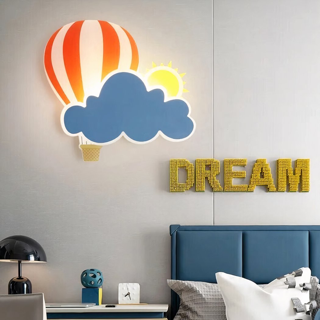 Applique murale nuage, montgolfière et arc-en-ciel