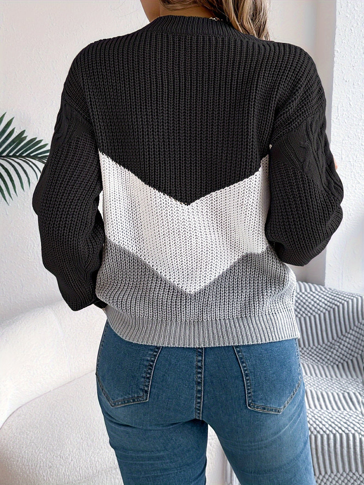 Blythe | Color-Block Round Neck Sweater