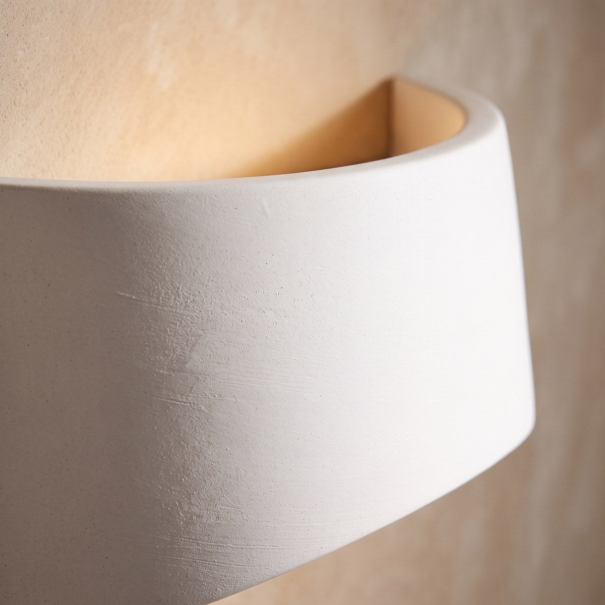 Applique murale demi-lune en céramique blanche de 31,5 cm
