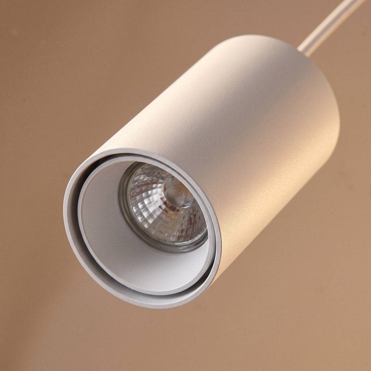Suspension 2 tubes en métal sur barre, 2 coloris