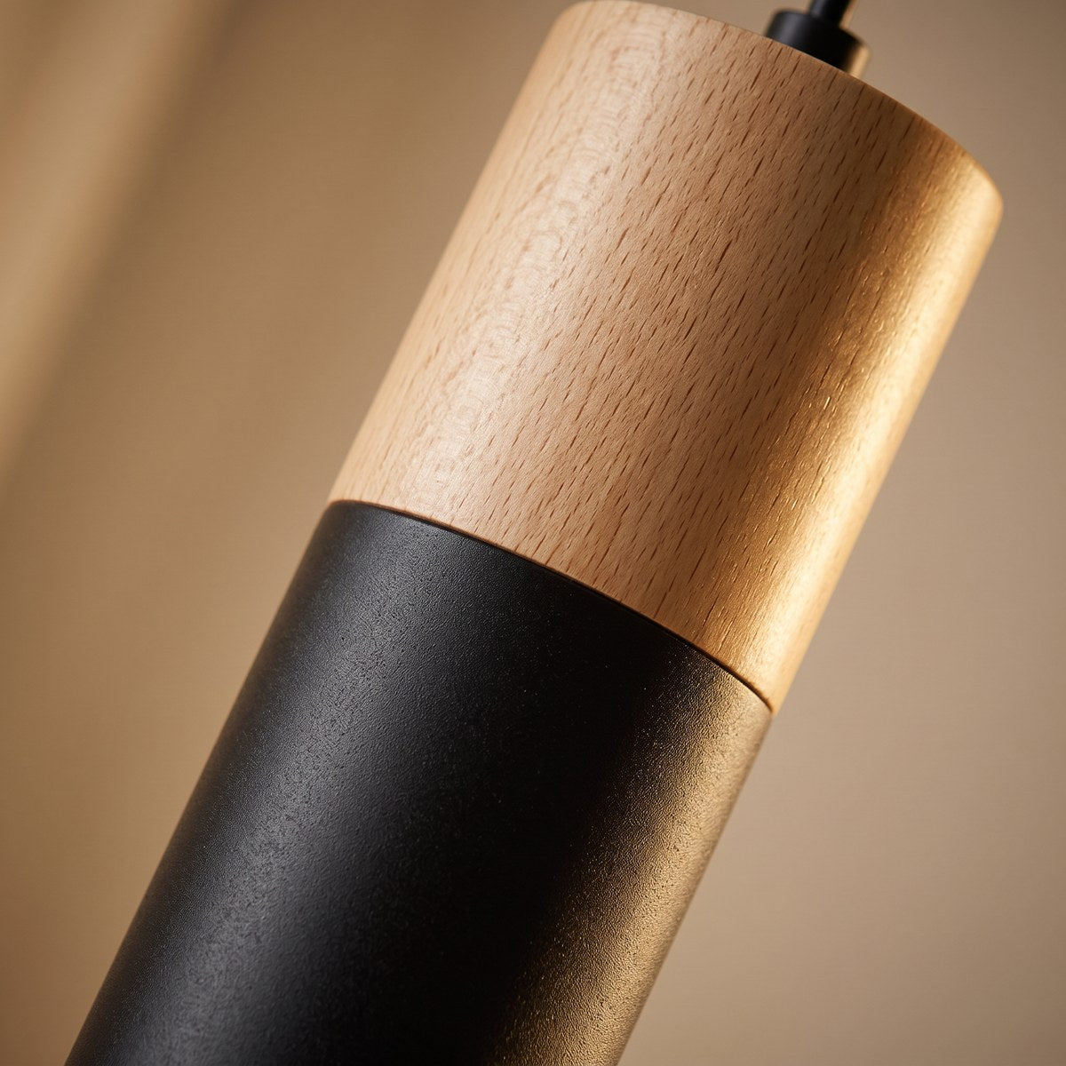 Suspension tube bois et métal noir
