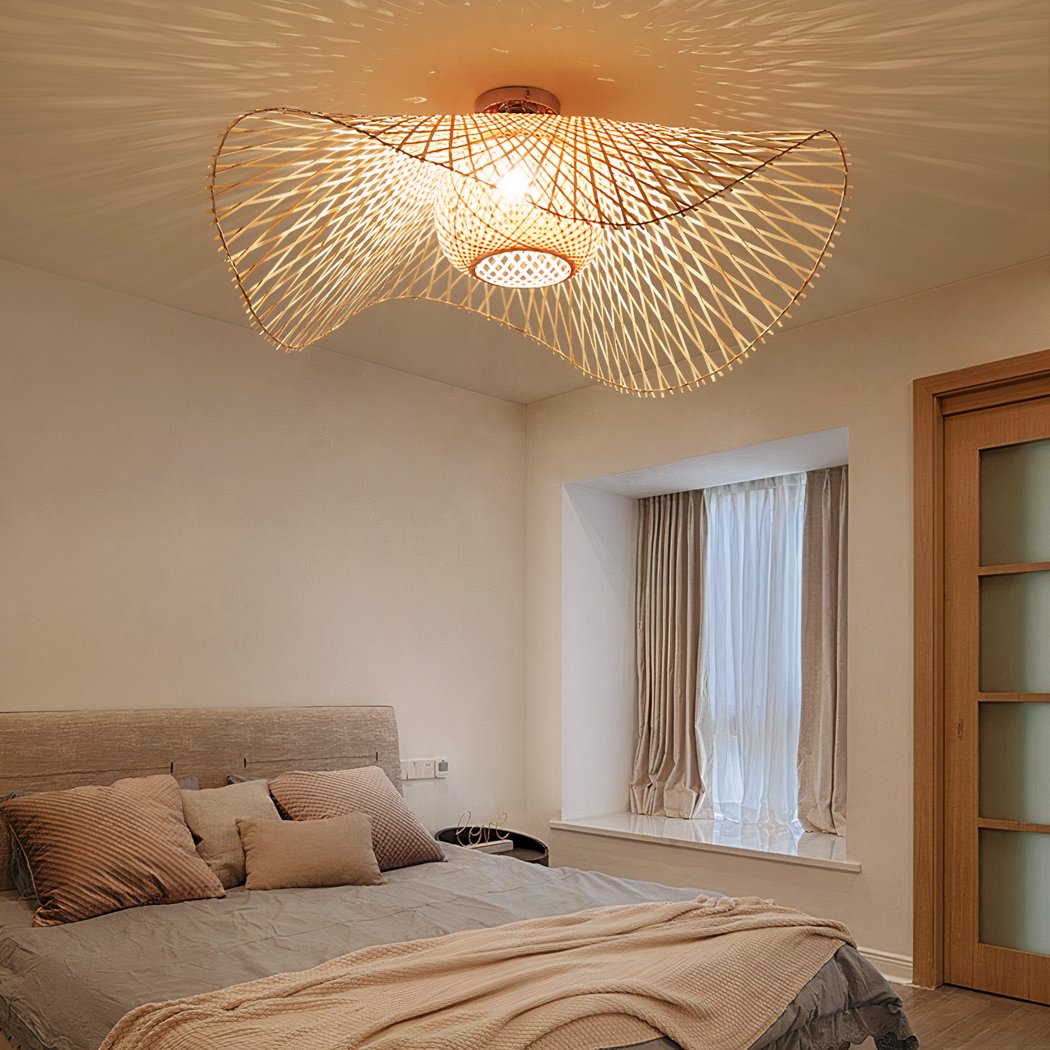 Lustre chambre adulte de style bohème en rotin