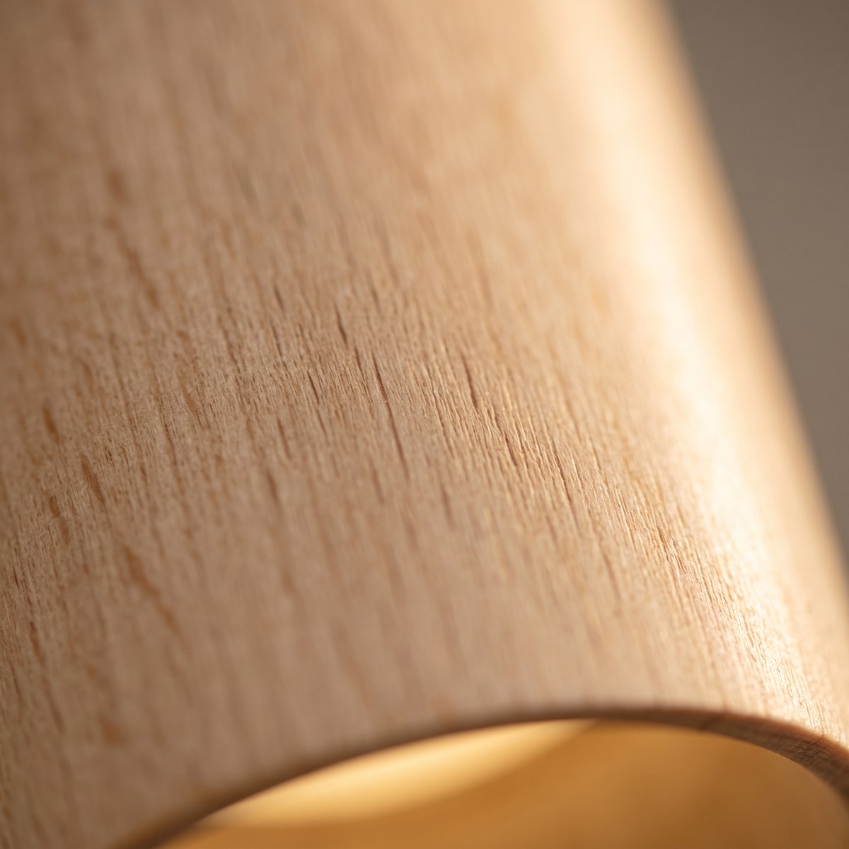 Suspension 3 tubes en bois naturel sur barre