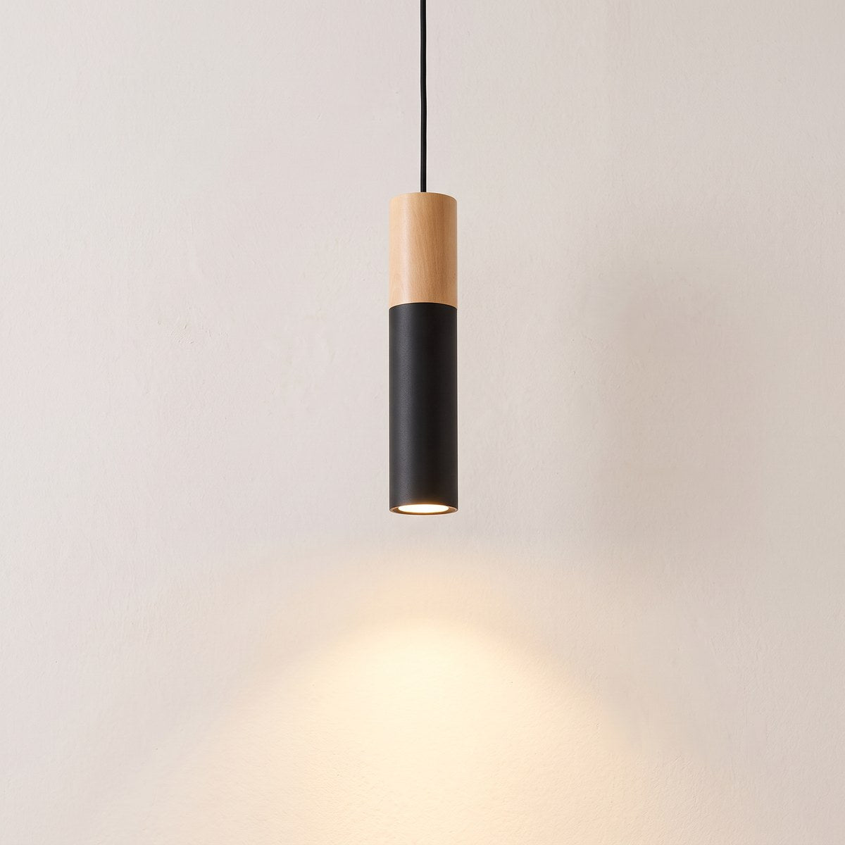 Suspension tube bois et métal noir