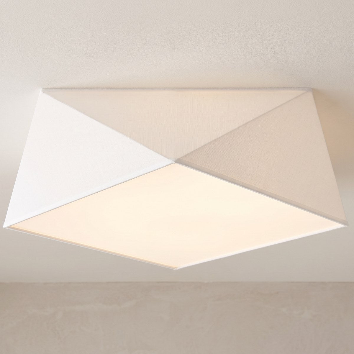 Plafonnier hexagonal à facettes de 35 cm, 3 coloris