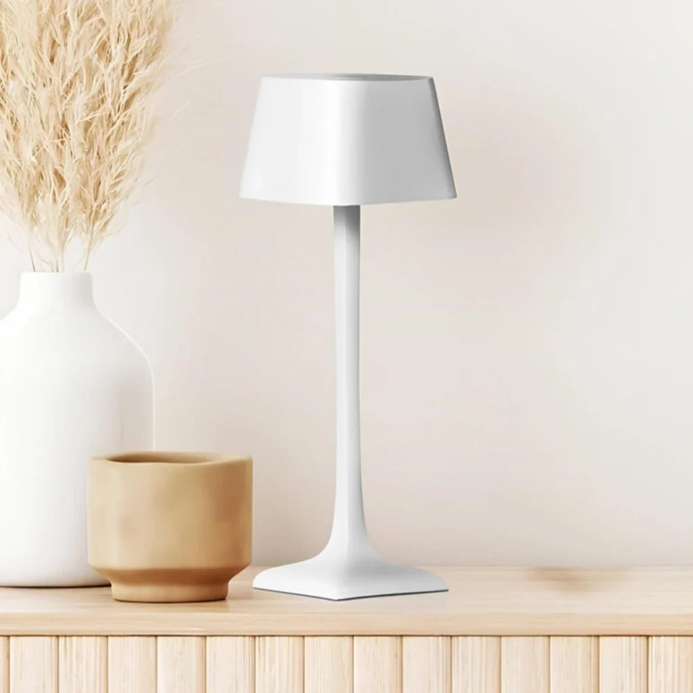 Eleganza™ Table Lamp